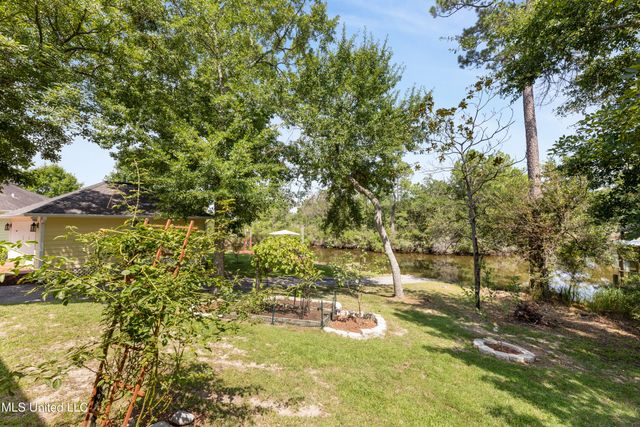 1701 Lucina Cove, Gautier, MS 39553