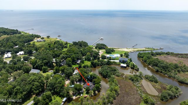 1701 Lucina Cove, Gautier, MS 39553