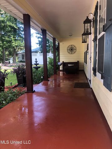 1701 Lucina Cove, Gautier, MS 39553