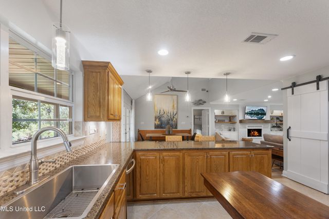 1701 Lucina Cove, Gautier, MS 39553