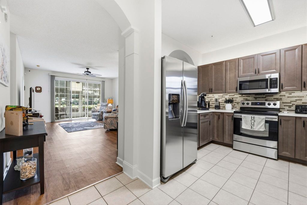 5801 Oyster Catcher Dr Unit 1813, North Myrtle Beach, SC 29582 — photo 4