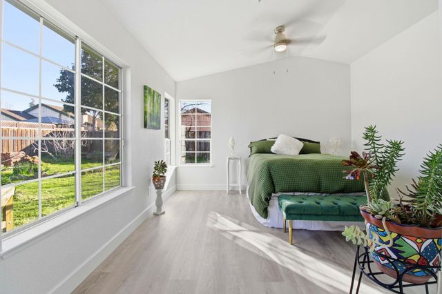 6953 Foxtail Dr, Livermore, CA 94551