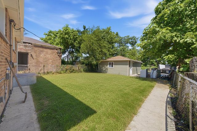 14807 Wood Street, Harvey, IL 60426