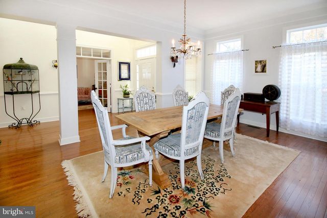 18400 LANIER ISLAND SQ, Leesburg, VA 20176