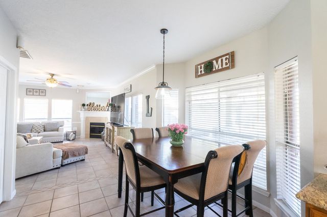 1209 Twin Oaks Street, Friendswood, TX 77546