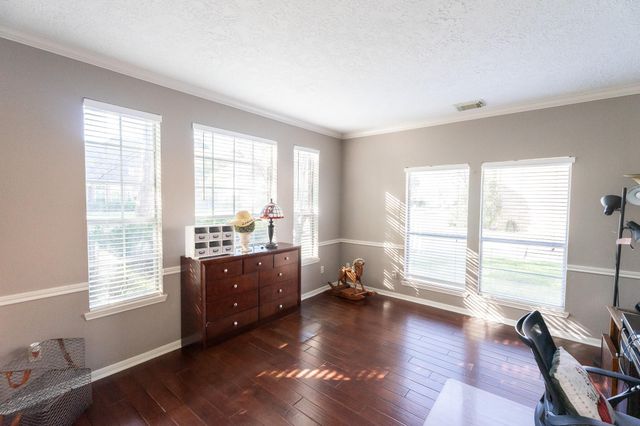 1209 Twin Oaks Street, Friendswood, TX 77546