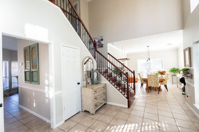 1209 Twin Oaks Street, Friendswood, TX 77546