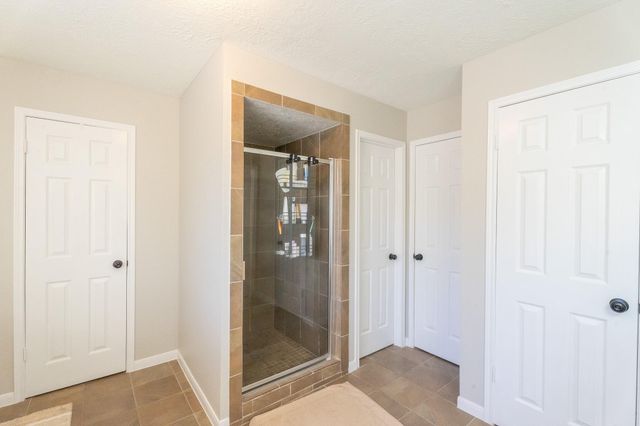 1209 Twin Oaks Street, Friendswood, TX 77546