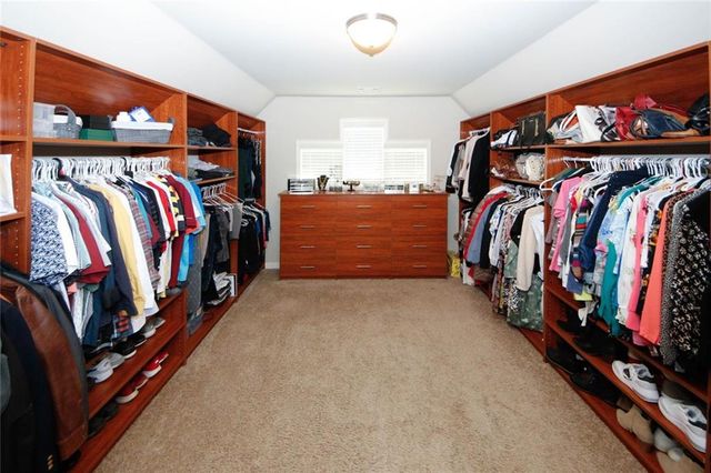 2480 Park Estates Drive, Snellville, GA 30078