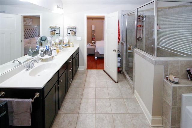 2480 Park Estates Drive, Snellville, GA 30078