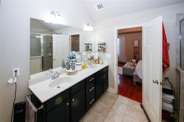 2480 Park Estates Drive, Snellville, GA 30078