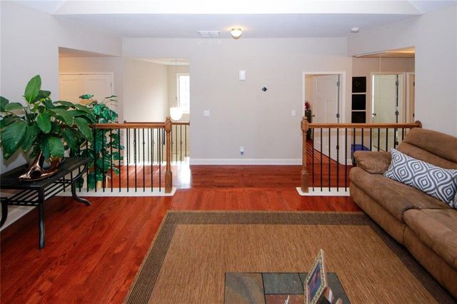 2480 Park Estates Drive, Snellville, GA 30078