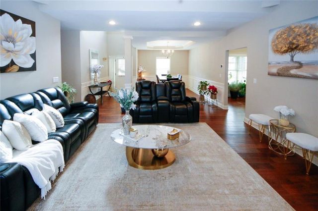 2480 Park Estates Drive, Snellville, GA 30078