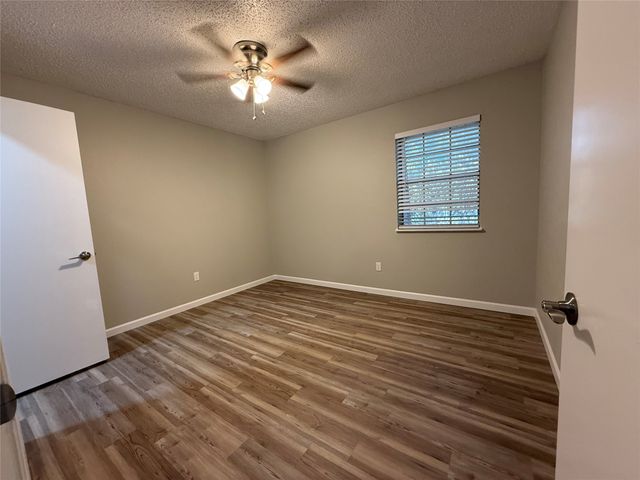 629 Central Avenue 202, Newark, TX 76071