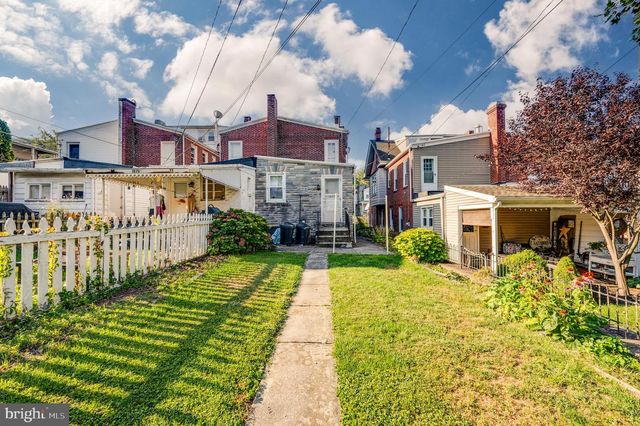 1973 WOODVALE AVE, Reading, PA 19606