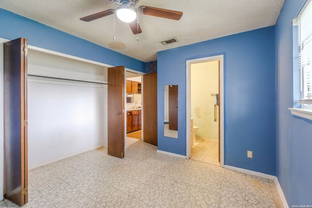 5230 OVERPOOL ST, San Antonio, TX 78228