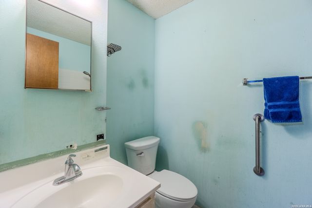 5230 OVERPOOL ST, San Antonio, TX 78228