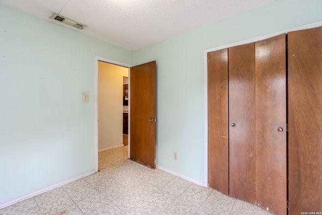 5230 OVERPOOL ST, San Antonio, TX 78228