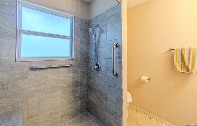 5230 OVERPOOL ST, San Antonio, TX 78228
