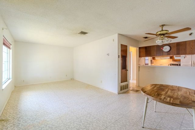 5230 OVERPOOL ST, San Antonio, TX 78228