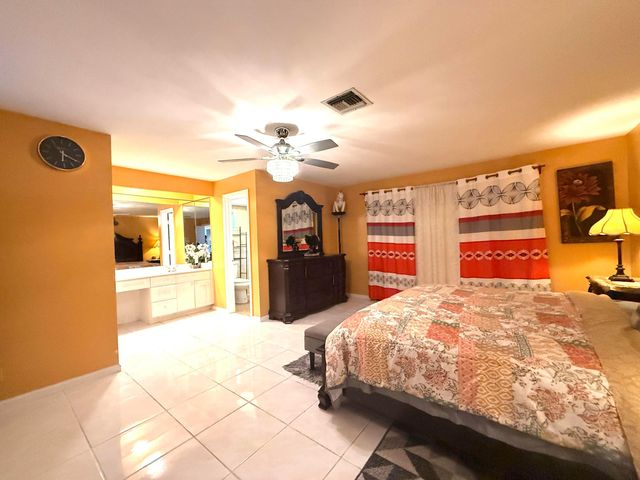 5279 W Woodstone Cir Circle W, Lake Worth, FL 33463