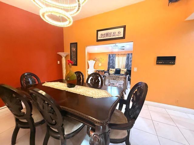 5279 W Woodstone Cir Circle W, Lake Worth, FL 33463