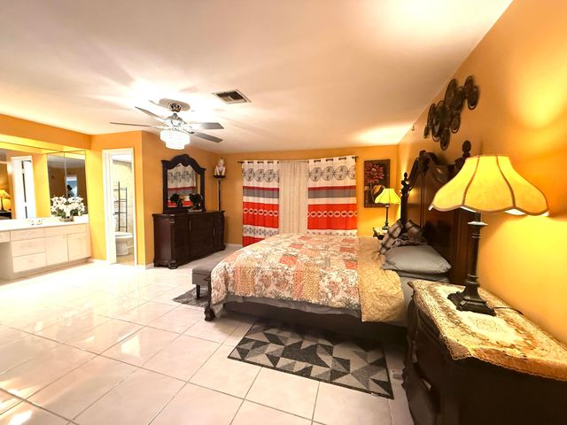 5279 W Woodstone Cir Circle W, Lake Worth, FL 33463