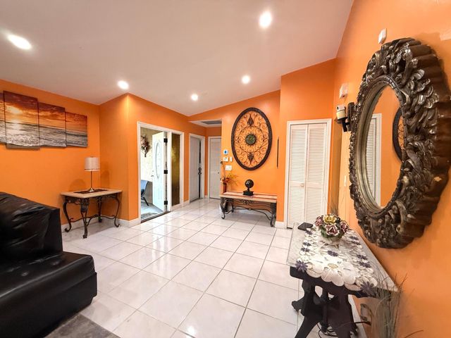 5279 W Woodstone Cir Circle W, Lake Worth, FL 33463