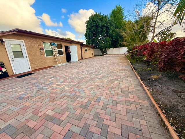 5279 W Woodstone Cir Circle W, Lake Worth, FL 33463