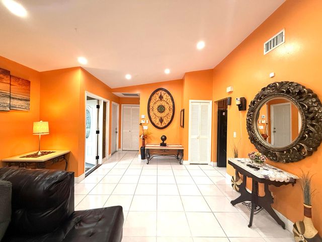 5279 W Woodstone Cir Circle W, Lake Worth, FL 33463