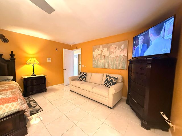 5279 W Woodstone Cir Circle W, Lake Worth, FL 33463