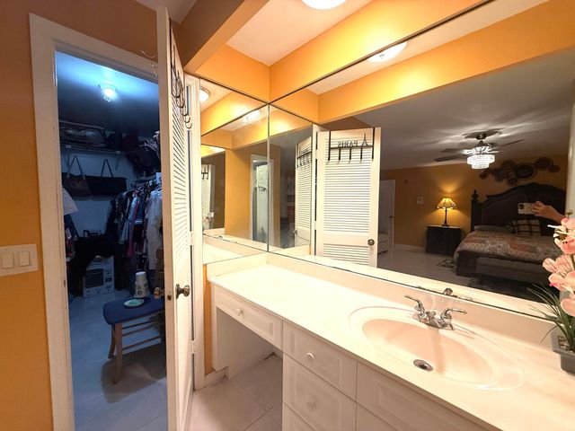 5279 W Woodstone Cir Circle W, Lake Worth, FL 33463