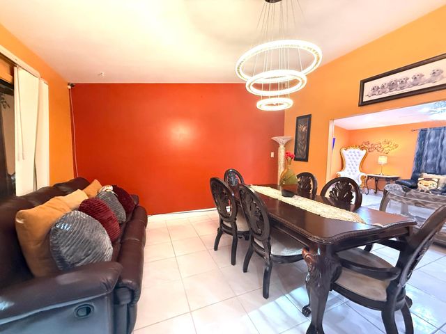 5279 W Woodstone Cir Circle W, Lake Worth, FL 33463