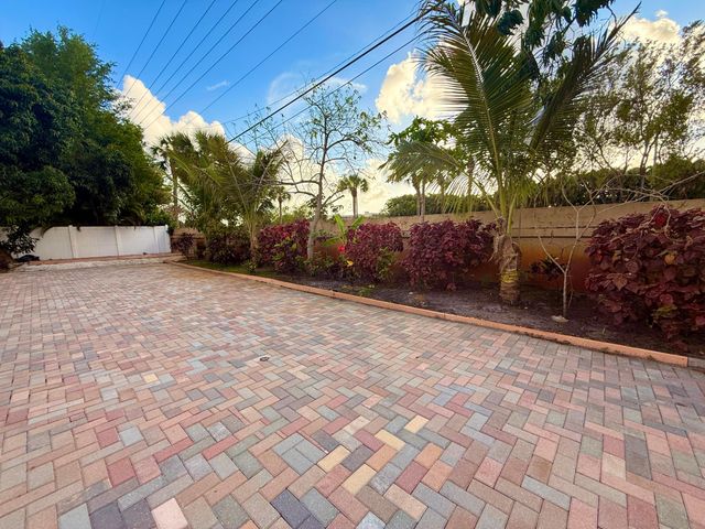 5279 W Woodstone Cir Circle W, Lake Worth, FL 33463