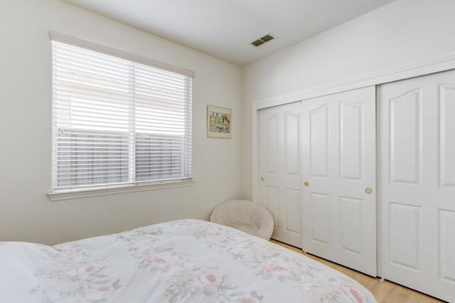 2272 Ryedale Ln, Sacramento, CA 95835