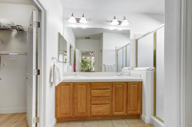 2272 Ryedale Ln, Sacramento, CA 95835