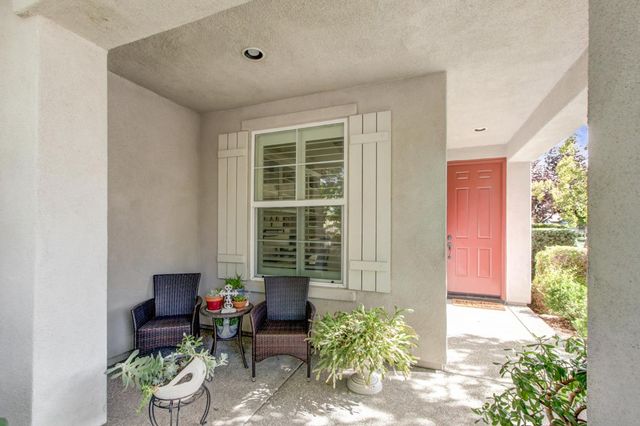 2272 Ryedale Ln, Sacramento, CA 95835