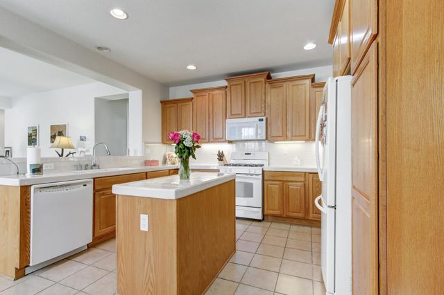 2272 Ryedale Ln, Sacramento, CA 95835