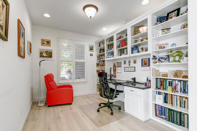 2272 Ryedale Ln, Sacramento, CA 95835
