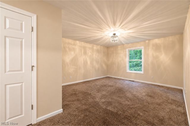1393 Cross Cove, Austintown, OH 44515