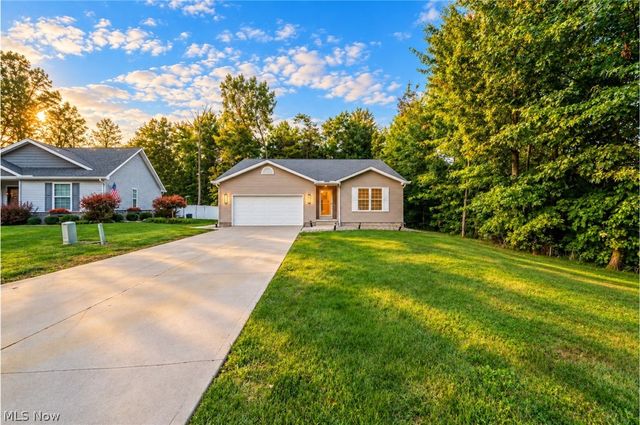 1393 Cross Cove, Austintown, OH 44515