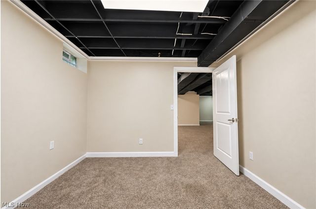 1393 Cross Cove, Austintown, OH 44515