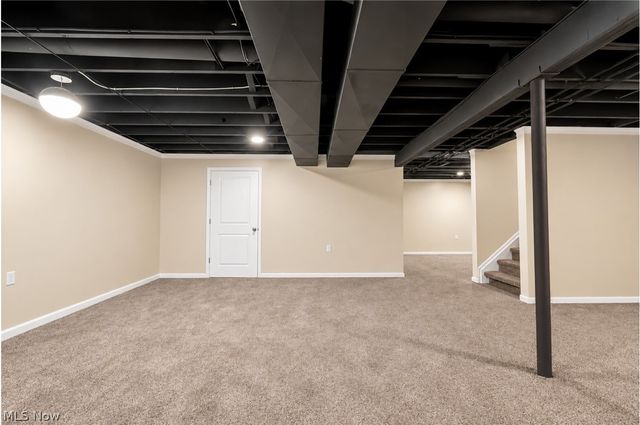 1393 Cross Cove, Austintown, OH 44515