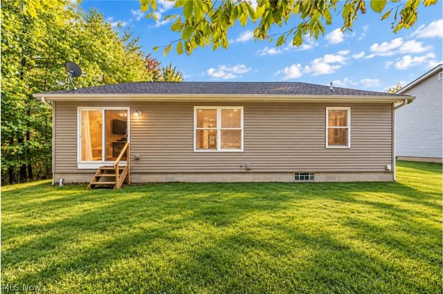 1393 Cross Cove, Austintown, OH 44515