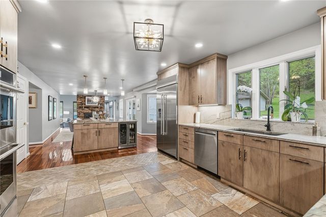 127 Spring Valley ROAD, Clinton Twp, PA 16059