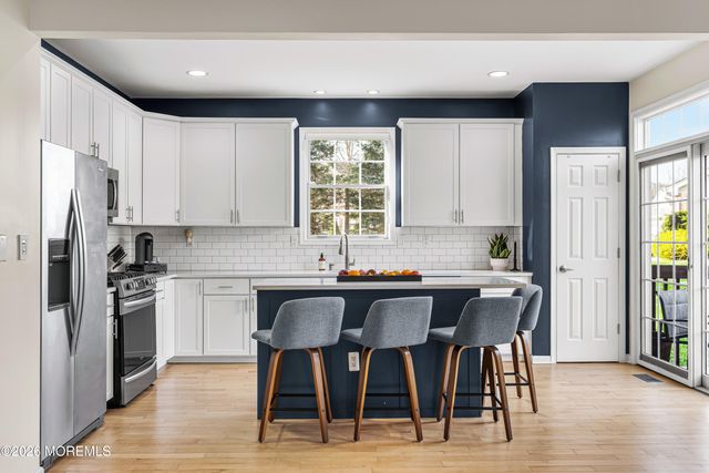 107 Whitlock Court, Manalapan, NJ 07726