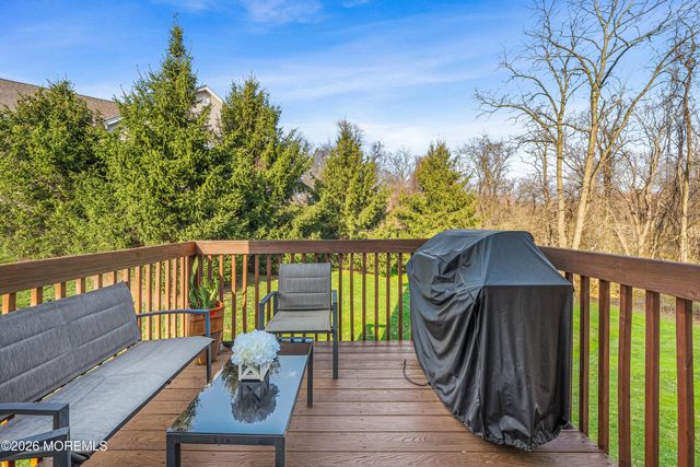 107 Whitlock Court, Manalapan, NJ 07726