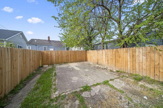926 E 19th Avenue, Columbus, OH 43211