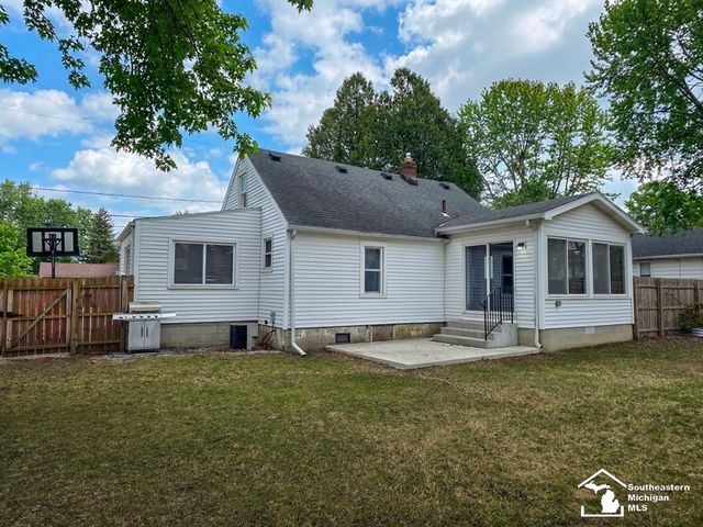 7100 Taylor Avenue, Bedford Twp, MI 48182