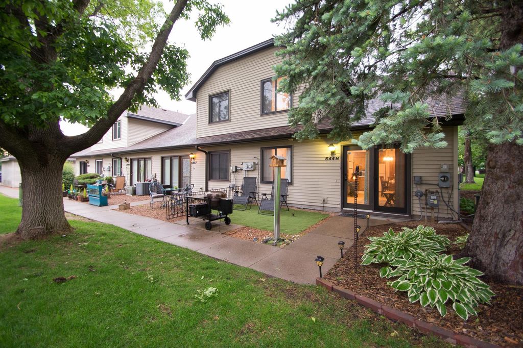 544 Auburn Place NW H, Elk River, MN 55330 — exterior